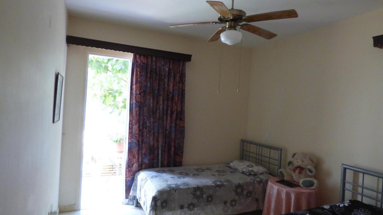Kalampakas Guesthouse Larnaca Dış mekan fotoğraf